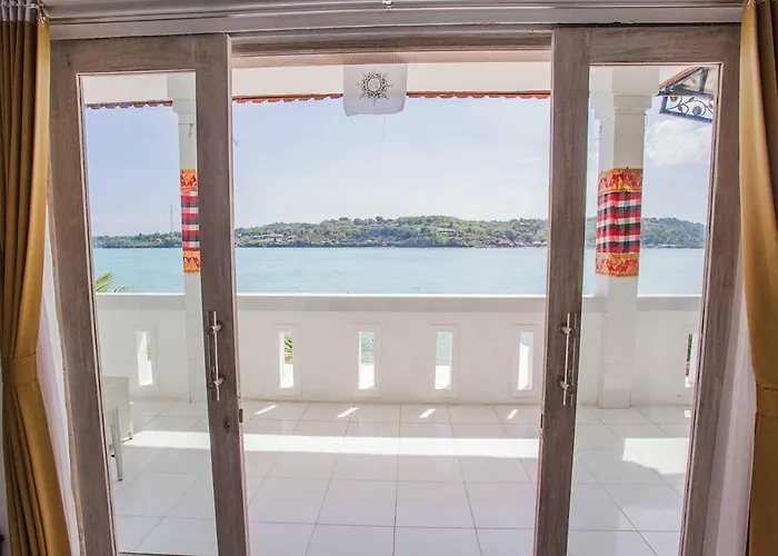 The Waterfront House 3*