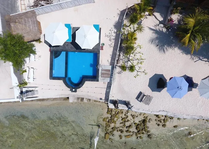 The Waterfront House 3* Nusa Lembongan